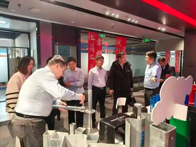 順鑫供應鏈赴友發鋼管集團考察交流 共謀建材供應鏈協同發展新路徑
